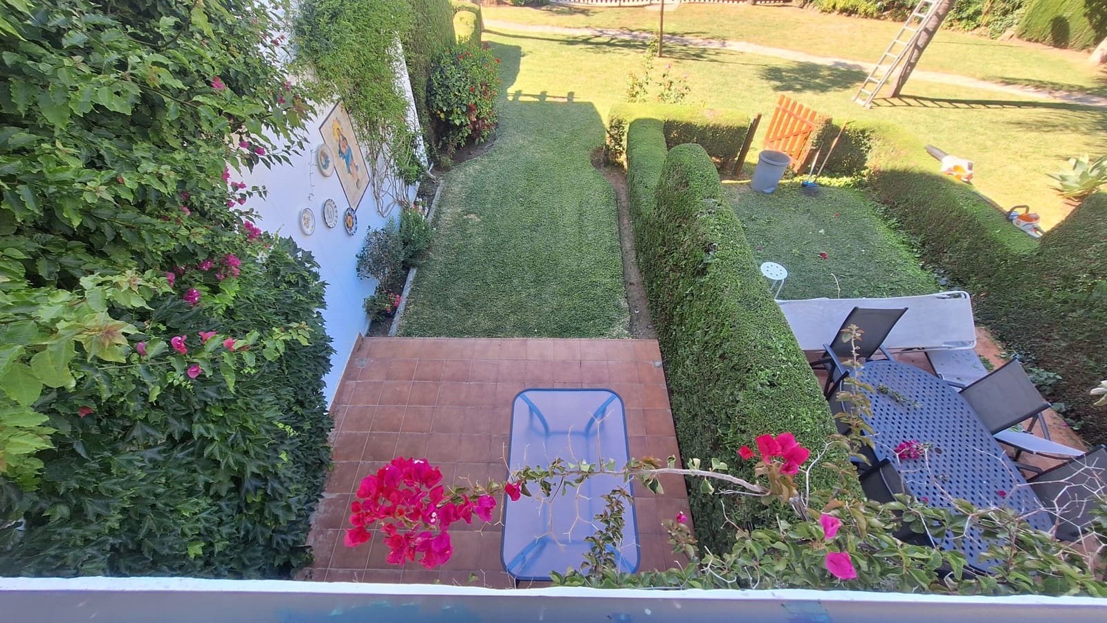 4 bedroom Townhouse for sale in Estepona with pool garage - € 680,000 (Ref: 9921508)
