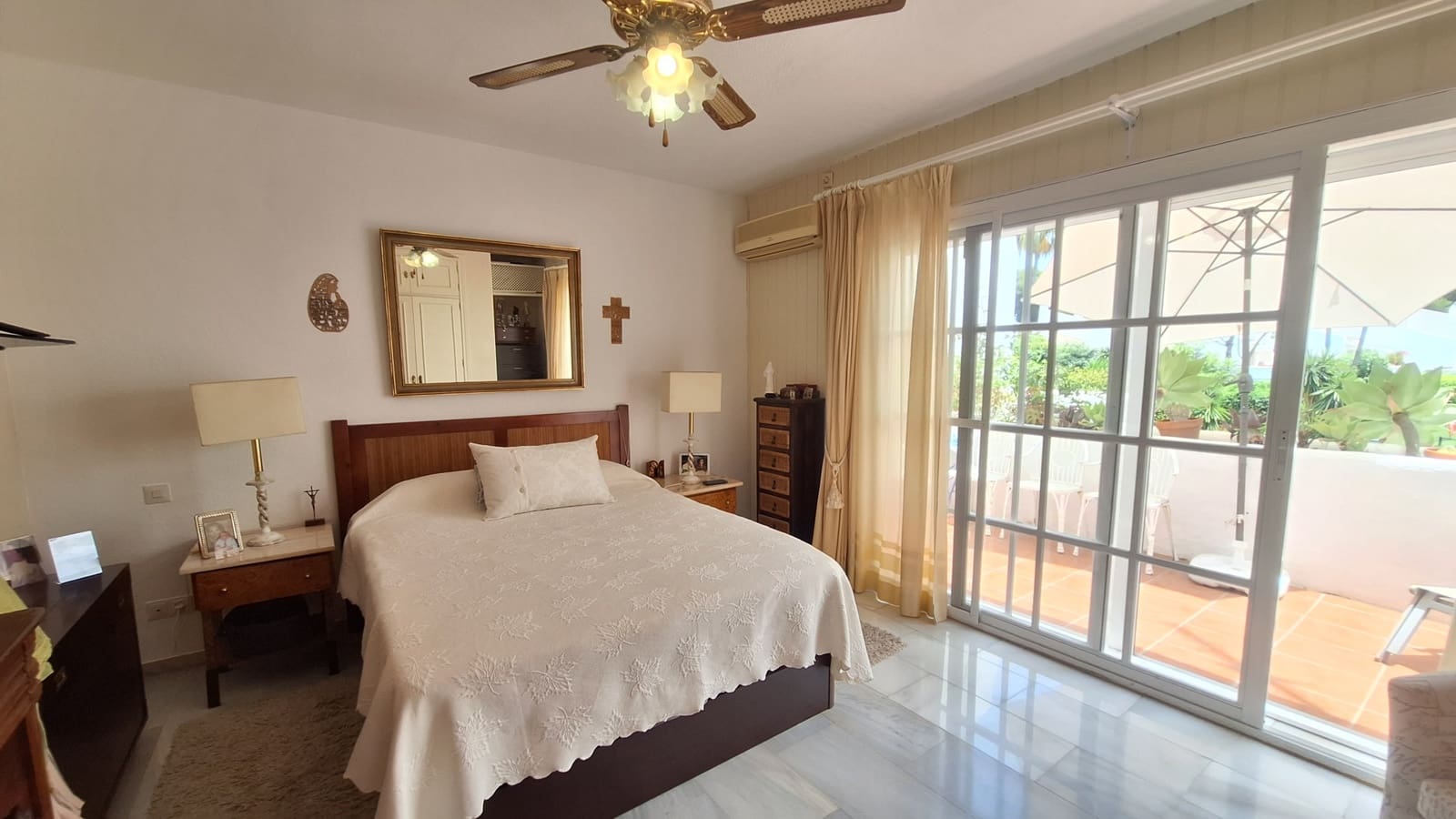 3 bedroom Townhouse for sale in Bel-Air with pool garage - € 550,000 (Ref: 9932408)