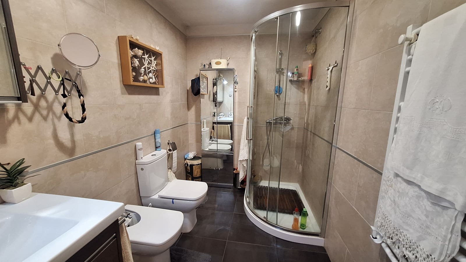 3 bedroom Townhouse for sale in Bel-Air with pool garage - € 550,000 (Ref: 9932408)