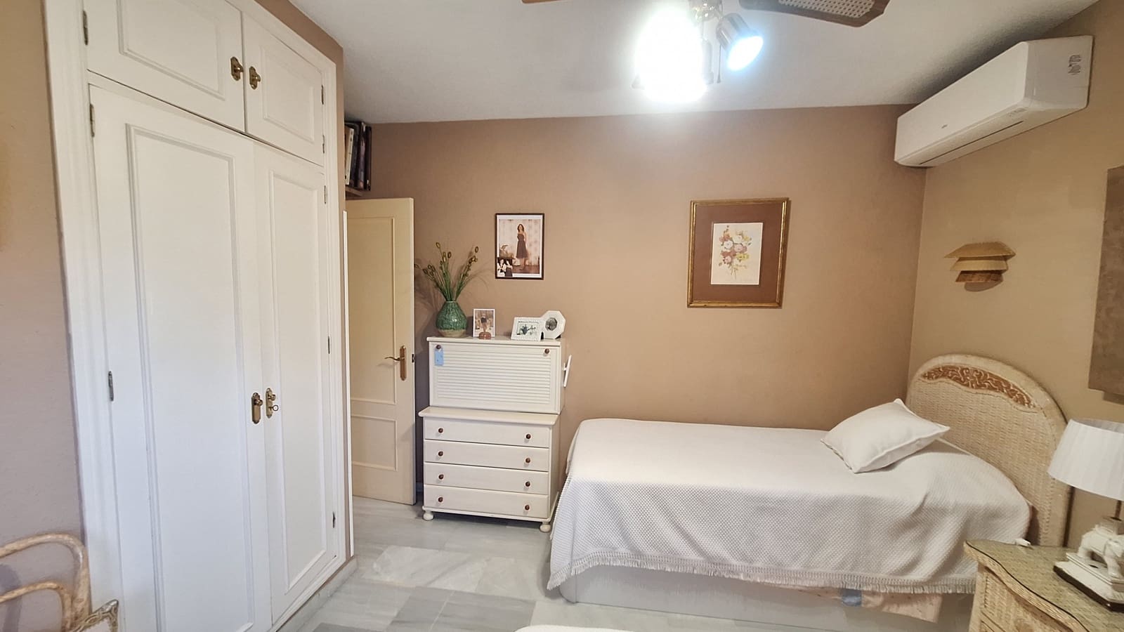 3 bedroom Townhouse for sale in Bel-Air with pool garage - € 550,000 (Ref: 9932408)