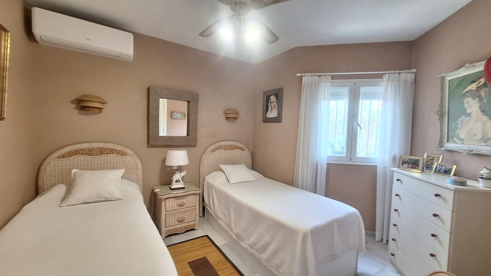 3 bedroom Townhouse for sale in Bel-Air with pool garage - € 550,000 (Ref: 9932408)