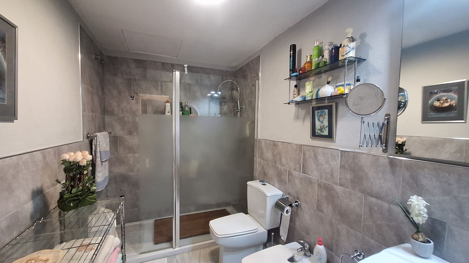 3 bedroom Townhouse for sale in Bel-Air with pool garage - € 550,000 (Ref: 9932408)