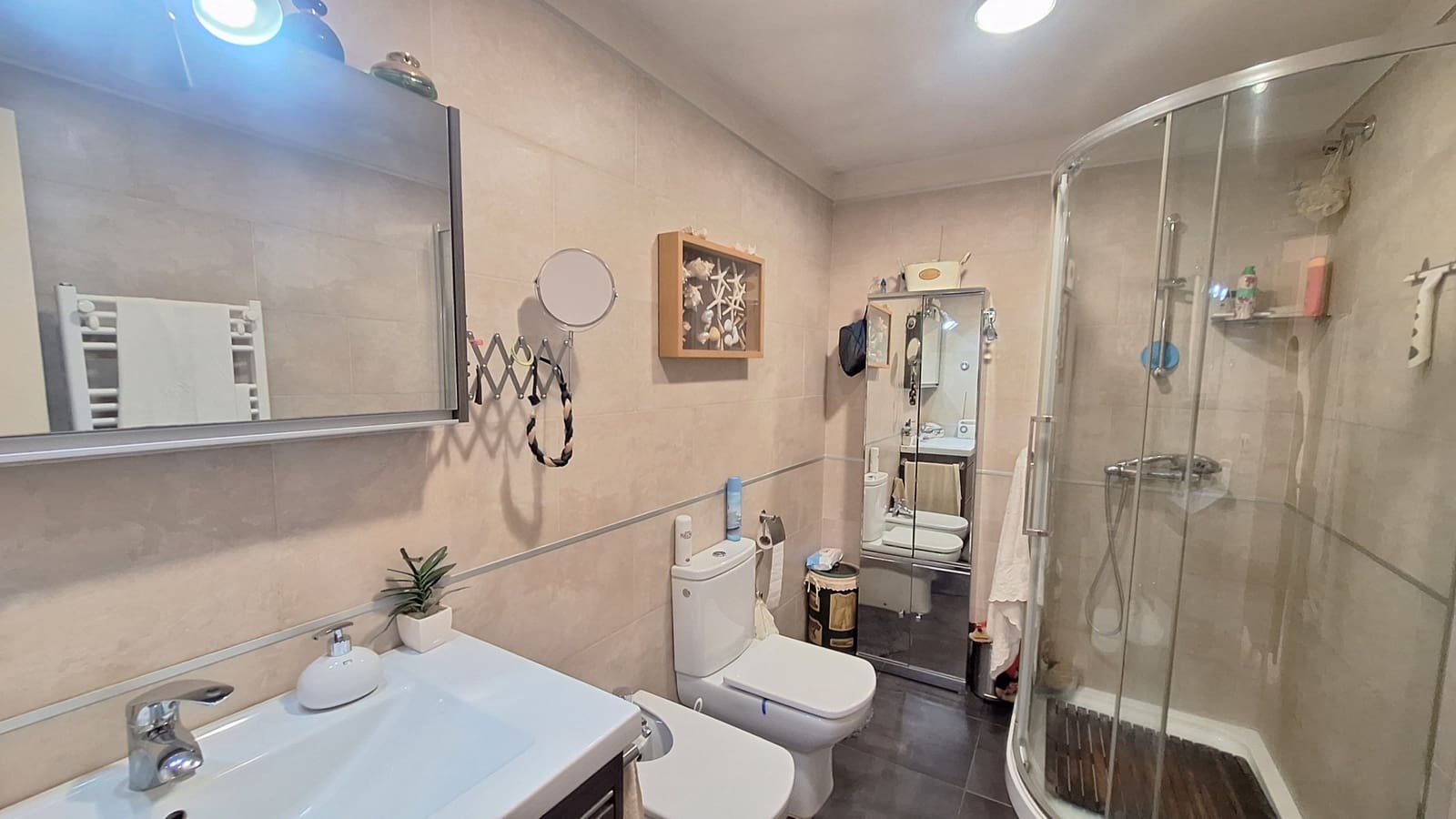 3 bedroom Townhouse for sale in Bel-Air with pool garage - € 550,000 (Ref: 9932408)