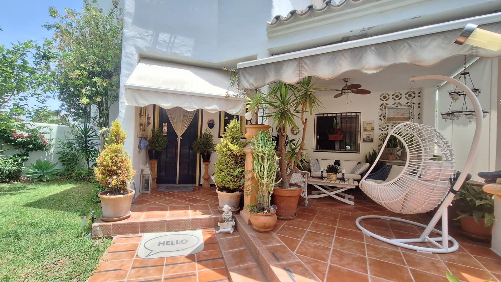 3 bedroom Townhouse for sale in Bel-Air with pool garage - € 550,000 (Ref: 9932408)