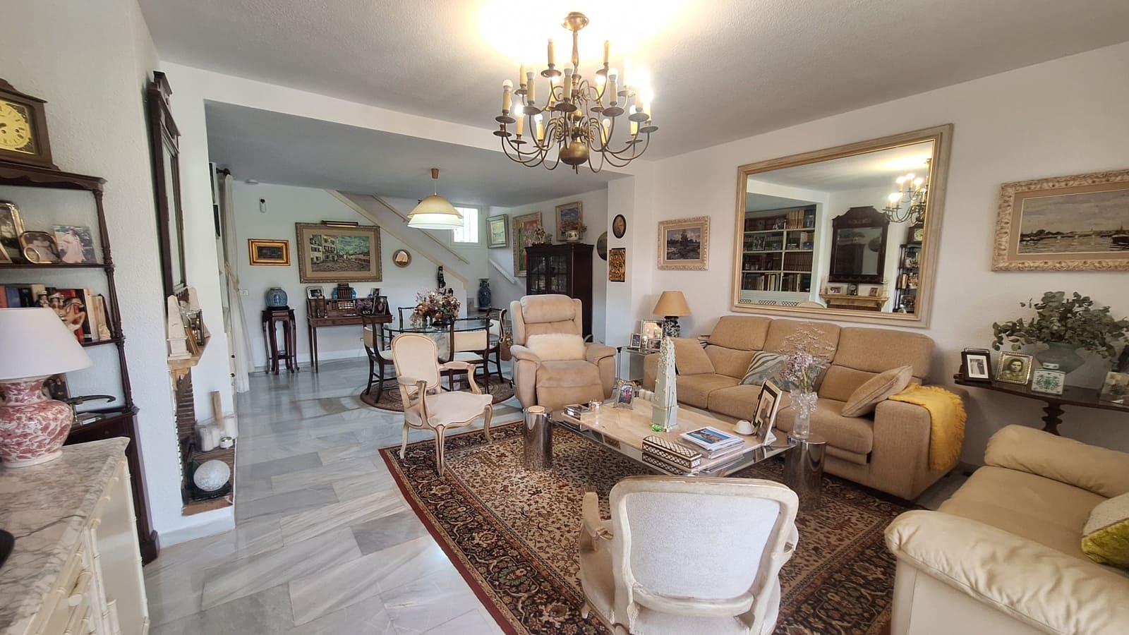 3 bedroom Townhouse for sale in Bel-Air with pool garage - € 550,000 (Ref: 9932408)