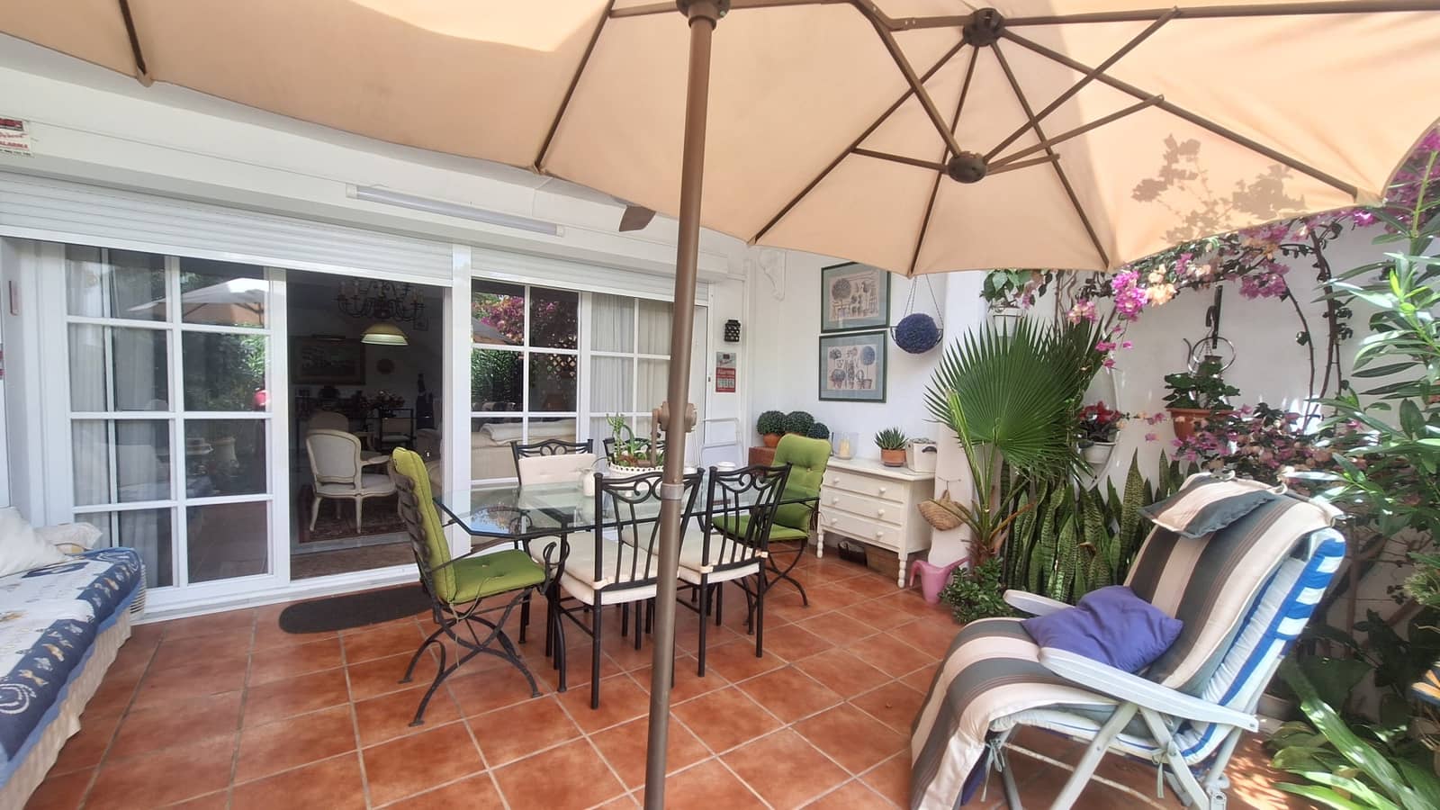 3 bedroom Townhouse for sale in Bel-Air with pool garage - € 550,000 (Ref: 9932408)