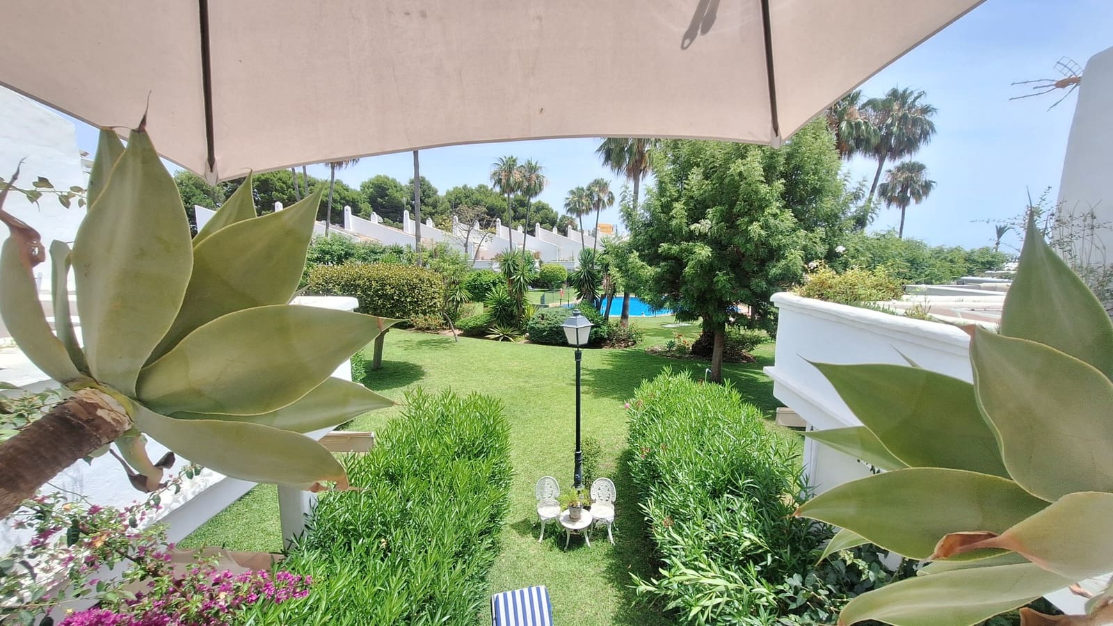 3 bedroom Townhouse for sale in Bel-Air with pool garage - € 550,000 (Ref: 9932408)