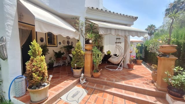 3 soveværelse Byhus til salg i Bel-Air, Estepona med swimmingpool garage - € 550.000 (Ref: 9932408)