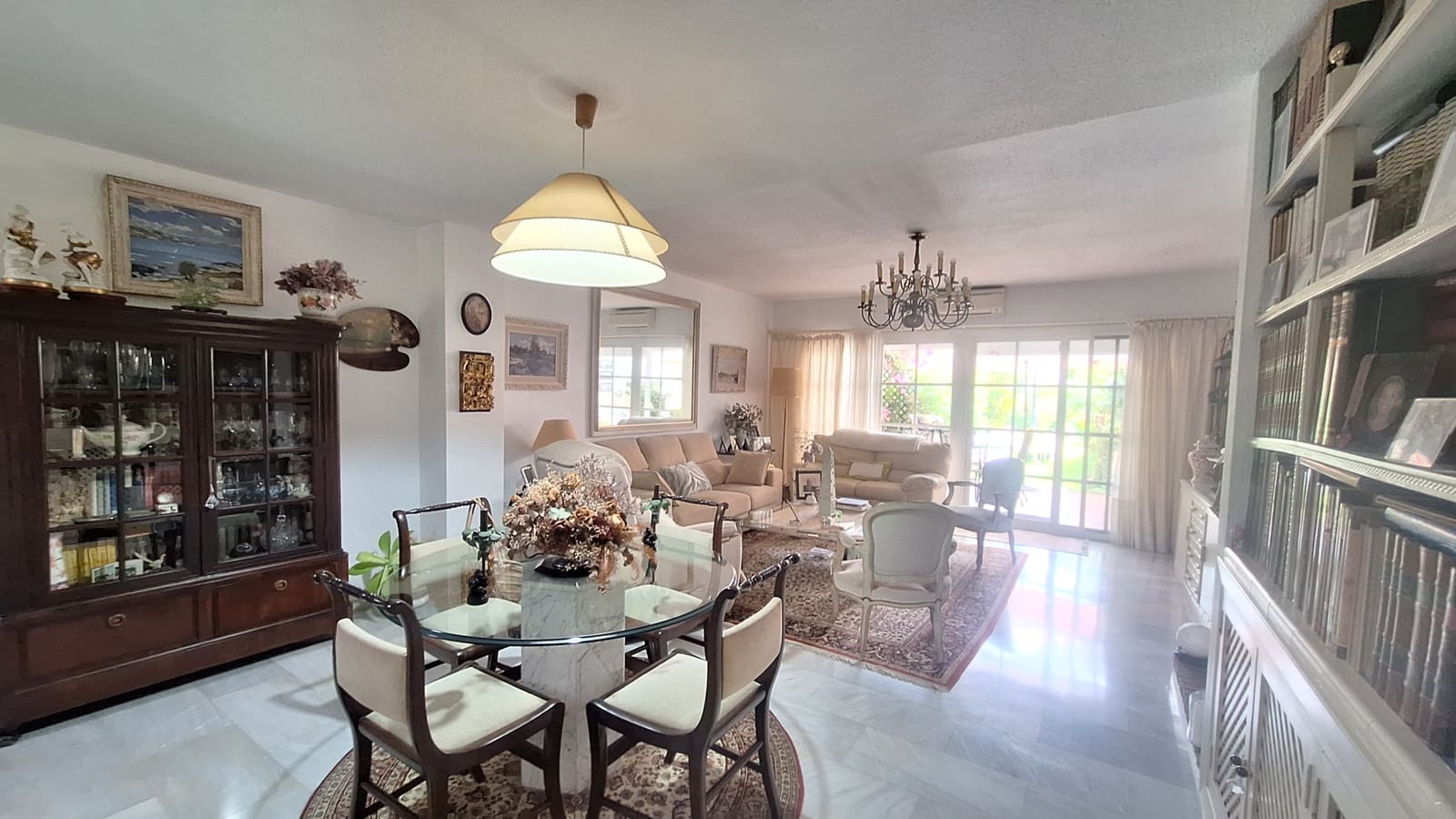 3 bedroom Townhouse for sale in Bel-Air with pool garage - € 550,000 (Ref: 9932408)