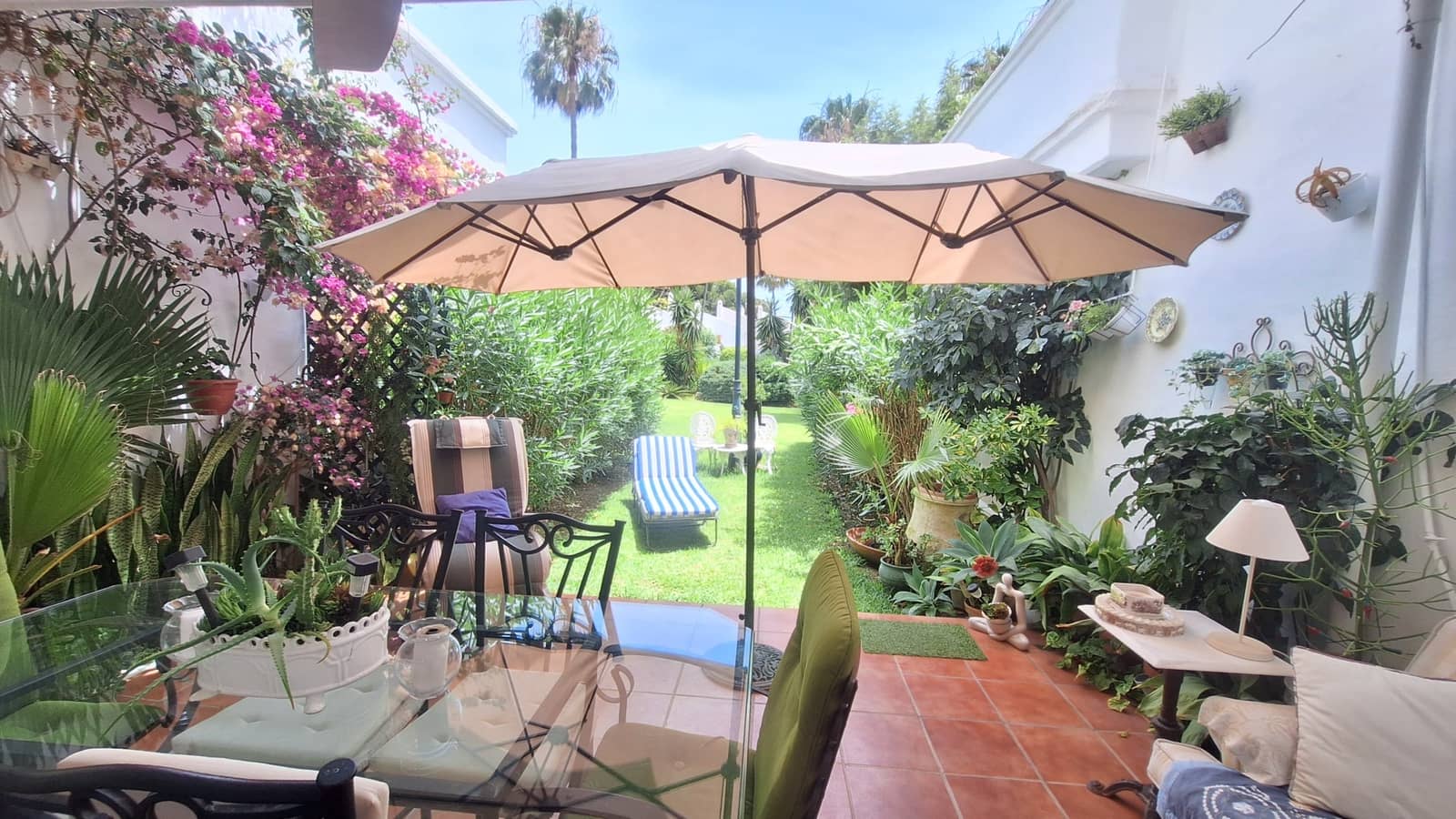 3 bedroom Townhouse for sale in Bel-Air with pool garage - € 550,000 (Ref: 9932408)