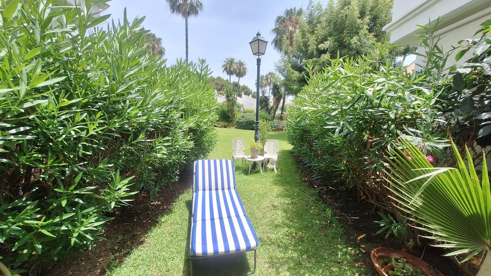 3 bedroom Townhouse for sale in Bel-Air with pool garage - € 550,000 (Ref: 9932408)