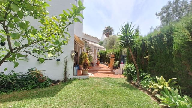 3 soveværelse Byhus til salg i Bel-Air, Estepona med swimmingpool garage - € 550.000 (Ref: 9932408)