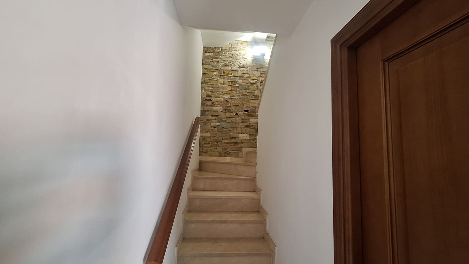 6 sovrum Hus till salu i Estepona med garage - 685 000 € (Ref: 9981652)