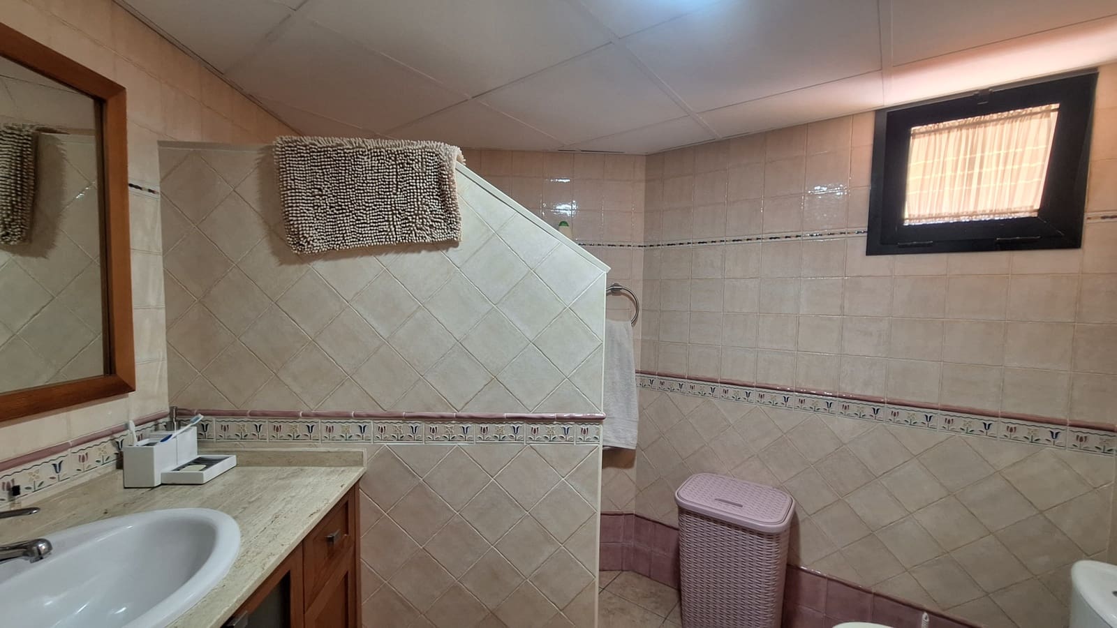 6 sovrum Hus till salu i Estepona med garage - 685 000 € (Ref: 9981652)