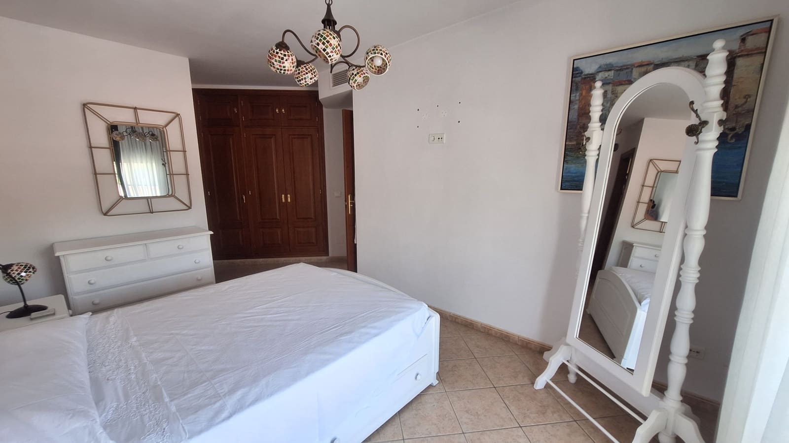 6 sovrum Hus till salu i Estepona med garage - 685 000 € (Ref: 9981652)