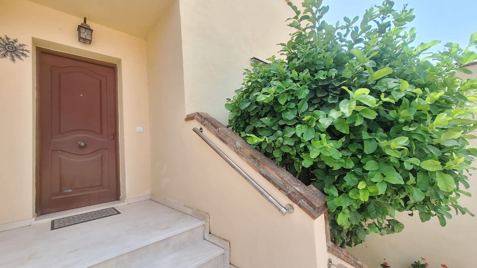6 sovrum Hus till salu i Estepona med garage - 685 000 € (Ref: 9981652)