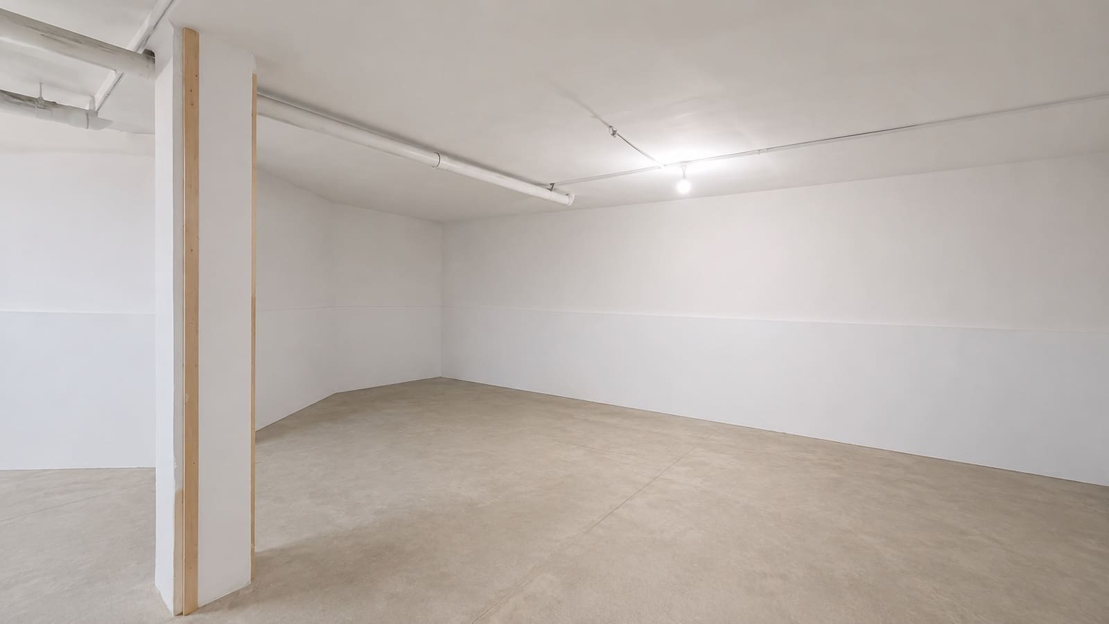 6 quarto Casa em Banda para venda em Estepona com garagem - 685 000 € (Ref: 9981652)
