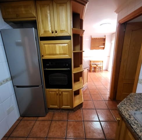 4 quarto Apartamento para venda em Estepona com piscina garagem - 490 000 € (Ref: 9983787)