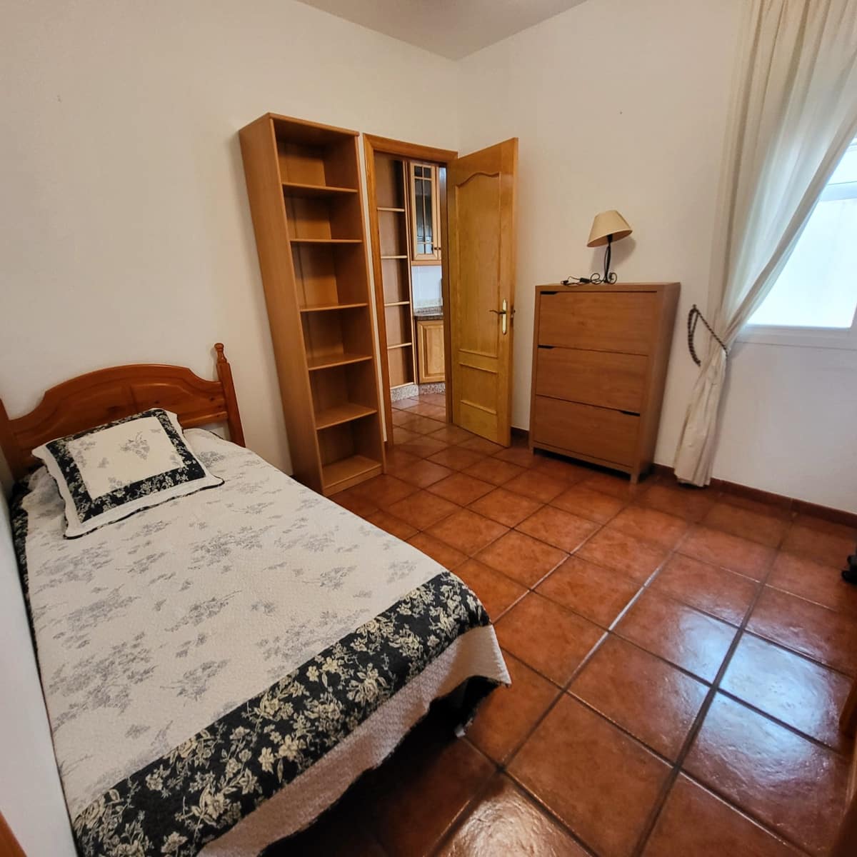 4 quarto Apartamento para venda em Estepona com piscina garagem - 490 000 € (Ref: 9983787)