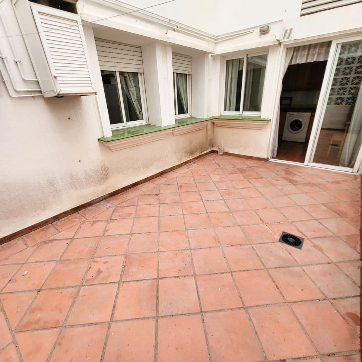 4 quarto Apartamento para venda em Estepona com piscina garagem - 490 000 € (Ref: 9983787)
