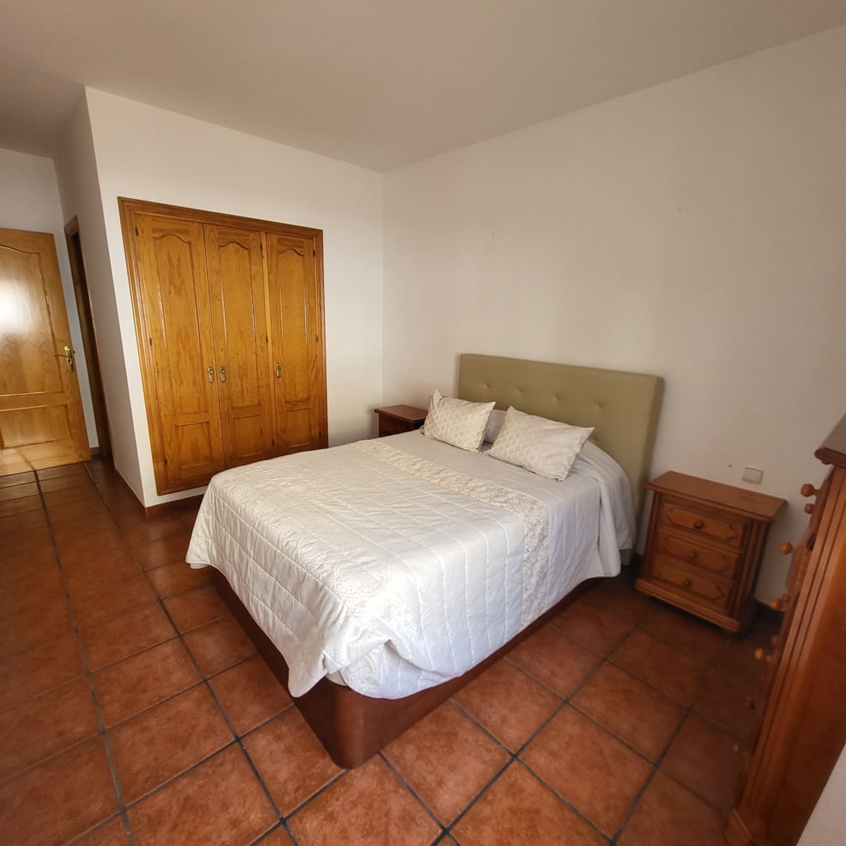 4 quarto Apartamento para venda em Estepona com piscina garagem - 490 000 € (Ref: 9983787)