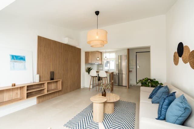 3 Zimmer Villa zu verkaufen in Estepona mit Pool Garage - 849.000 € (Ref: 9984243)