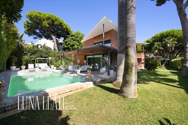 4 makuuhuone Huvila myytävänä paikassa Castelldefels mukana uima-altaan - 2 900 000 € (Ref: 10061401)