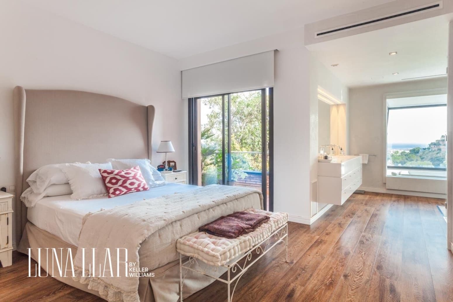 4 slaapkamer Villa te koop in Castelldefels - € 1.850.000 (Ref: 10080554)