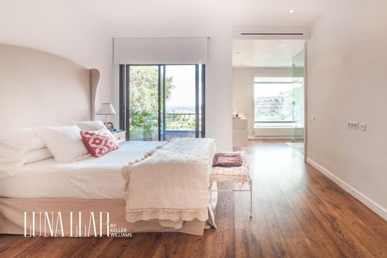 4 slaapkamer Villa te koop in Castelldefels - € 1.850.000 (Ref: 10080554)