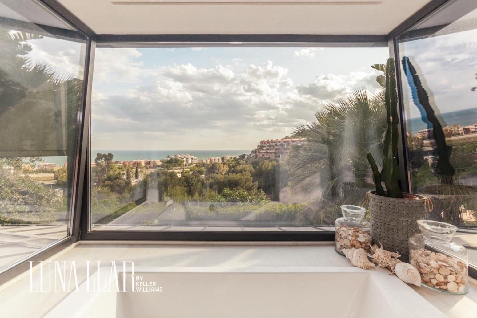 4 slaapkamer Villa te koop in Castelldefels - € 1.850.000 (Ref: 10080554)