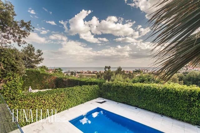 4 slaapkamer Villa te koop in Castelldefels - € 1.850.000 (Ref: 10080554)