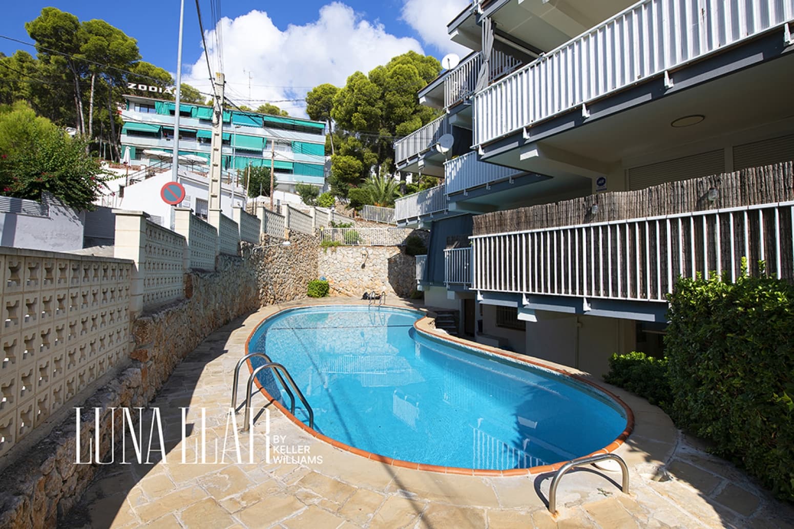 2 Zimmer Wohnung zu verkaufen in Castelldefels mit Pool Garage - 350.000 € (Ref: 10088964)