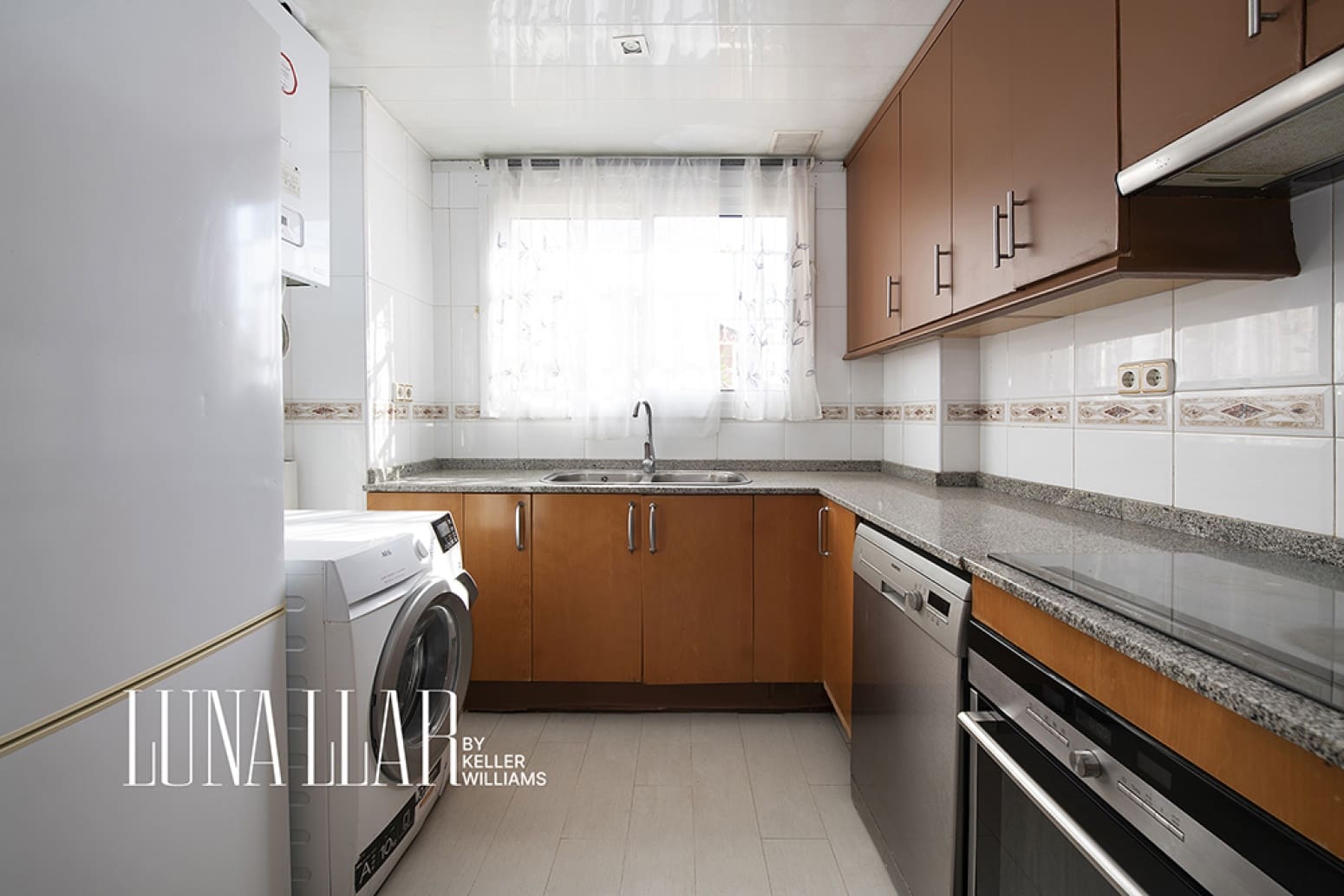 4 chambre Villa/Maison à vendre à Castelldefels avec piscine garage - 695 000 € (Ref: 10101893)