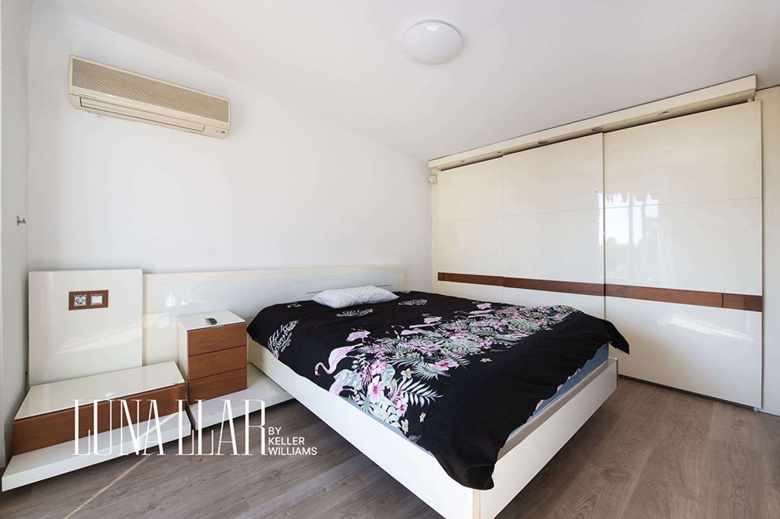 4 chambre Villa/Maison à vendre à Castelldefels avec piscine garage - 695 000 € (Ref: 10101893)