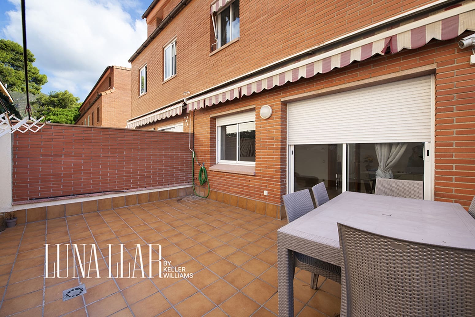 4 chambre Villa/Maison à vendre à Castelldefels avec piscine garage - 695 000 € (Ref: 10101893)