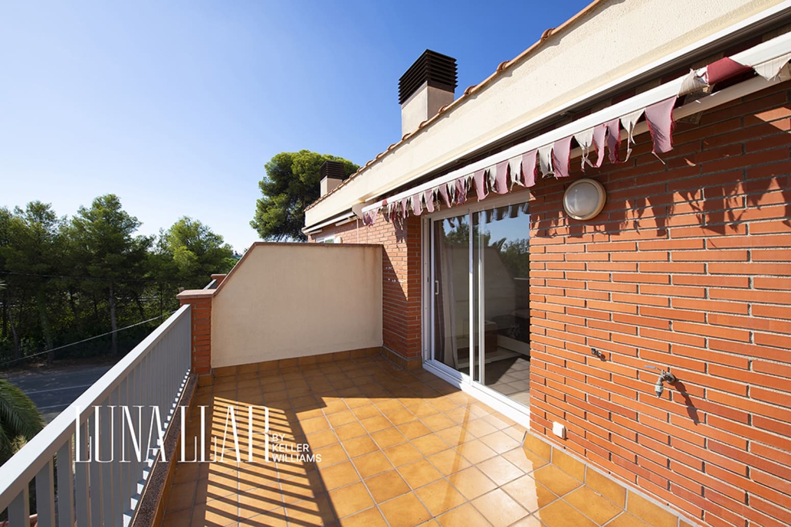 4 chambre Villa/Maison à vendre à Castelldefels avec piscine garage - 695 000 € (Ref: 10101893)
