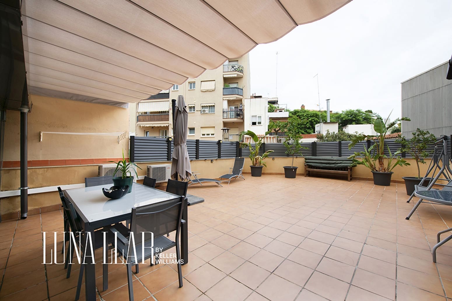 4 bedroom Flat for sale in Castelldefels - € 495,000 (Ref: 10135807)