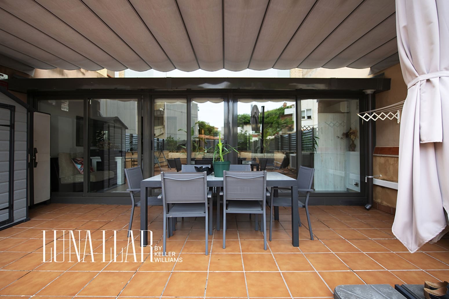 4 bedroom Flat for sale in Castelldefels - € 495,000 (Ref: 10135807)