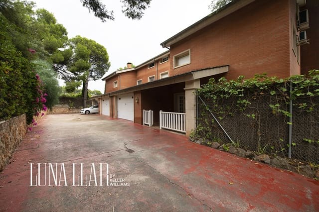 5 chambre Villa/Maison à vendre à Castelldefels avec piscine garage - 2 100 000 € (Ref: 10159186)
