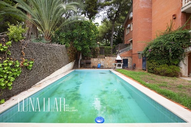 5 chambre Villa/Maison à vendre à Castelldefels avec piscine garage - 2 100 000 € (Ref: 10159186)