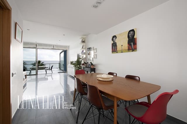 Piso de 3 habitaciones en Cubelles en venta con piscina garaje - 495.000 € (Ref: 10171114)