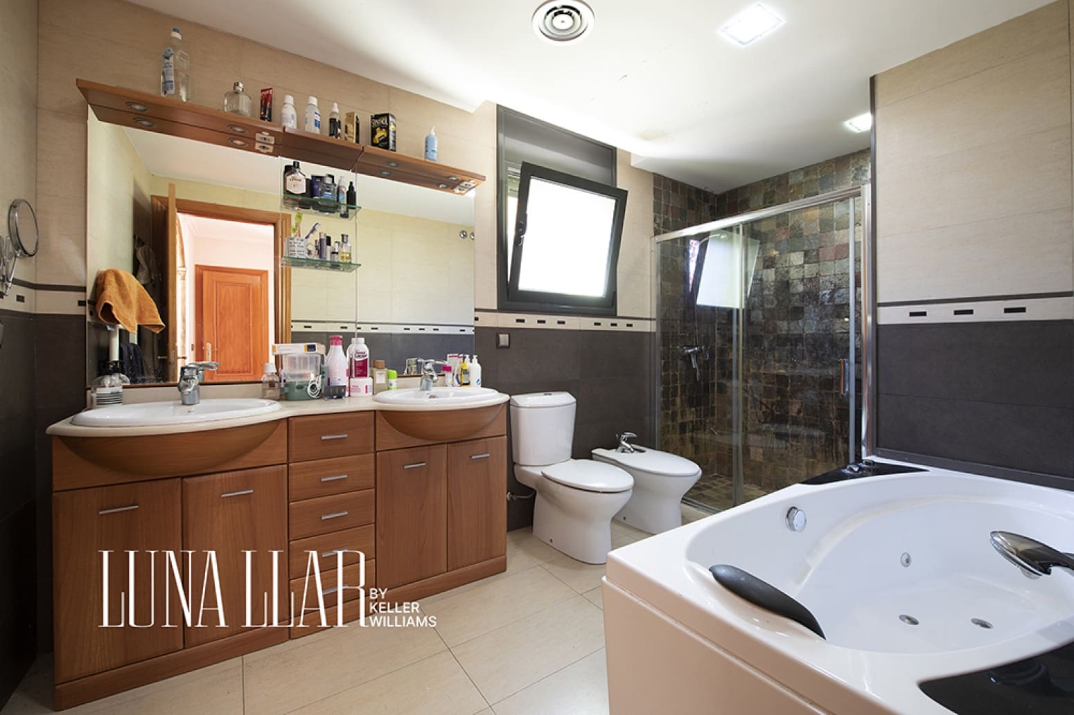 3 soveværelse Villa til salg i Blanes med swimmingpool garage - € 850.000 (Ref: 10173395)