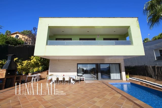3 soveværelse Villa til salg i Blanes med swimmingpool garage - € 850.000 (Ref: 10173395)