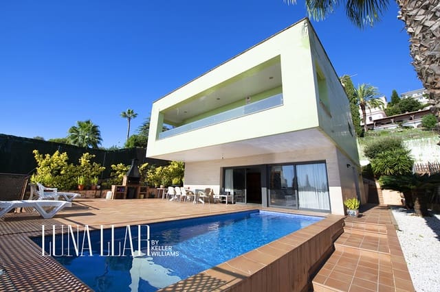 3 soveværelse Villa til salg i Blanes med swimmingpool garage - € 850.000 (Ref: 10173395)