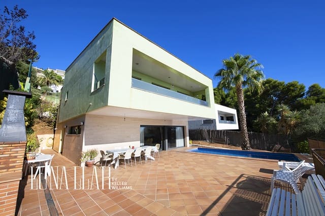 3 soveværelse Villa til salg i Blanes med swimmingpool garage - € 850.000 (Ref: 10173395)