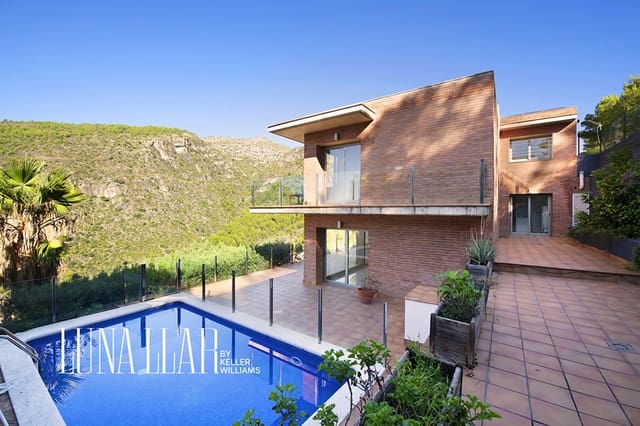 6 slaapkamer Villa te koop in Sitges met zwembad garage - € 1.179.000 (Ref: 10173396)