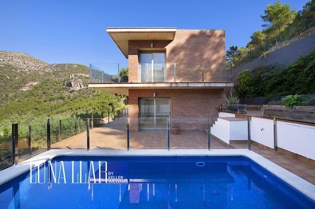 6 slaapkamer Villa te koop in Sitges met zwembad garage - € 1.179.000 (Ref: 10173396)