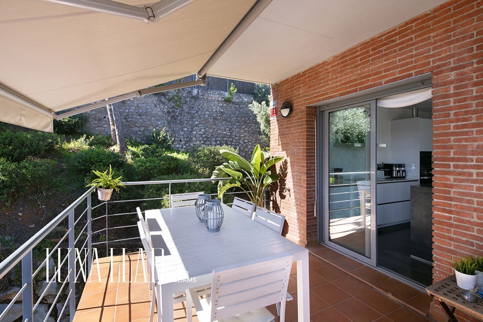 5 bedroom Villa for sale in Castelldefels with pool - € 1,150,000 (Ref: 10173397)