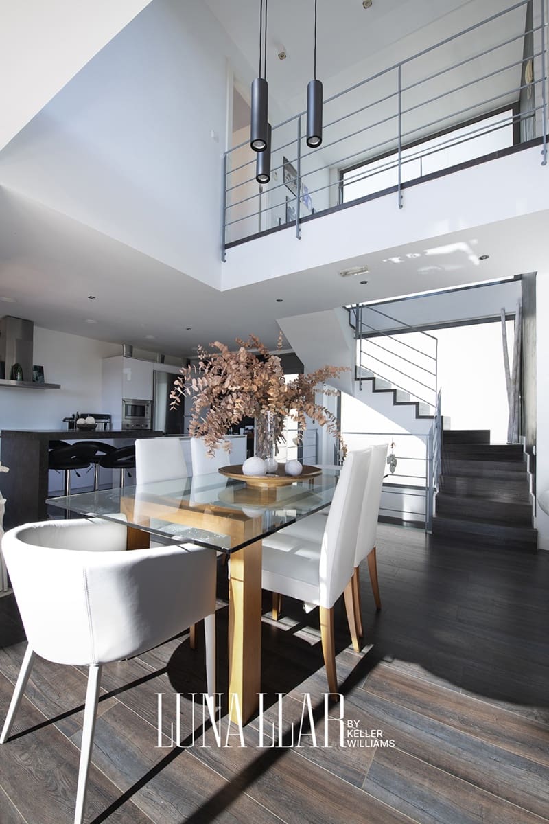 5 bedroom Villa for sale in Castelldefels with pool - € 1,150,000 (Ref: 10173397)