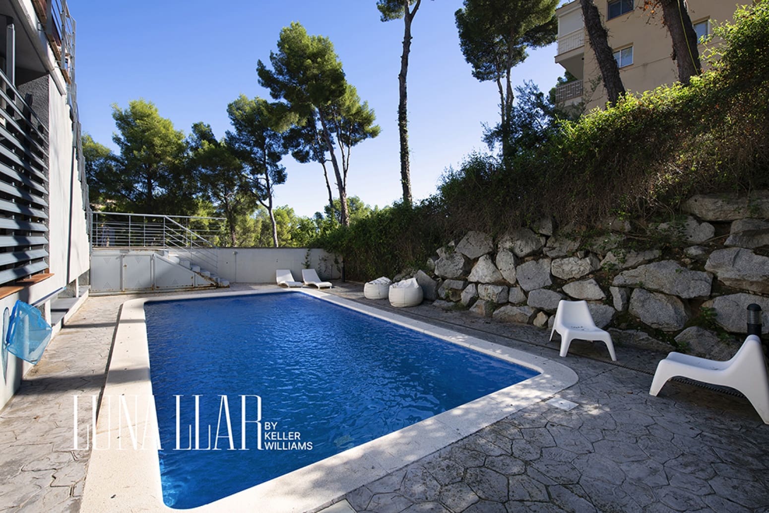 5 bedroom Villa for sale in Castelldefels with pool - € 1,150,000 (Ref: 10173397)